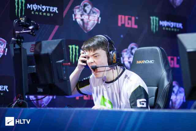 半岛晨报：李国旭中超执教表现不逊于邵佳一，甚至更胜一筹