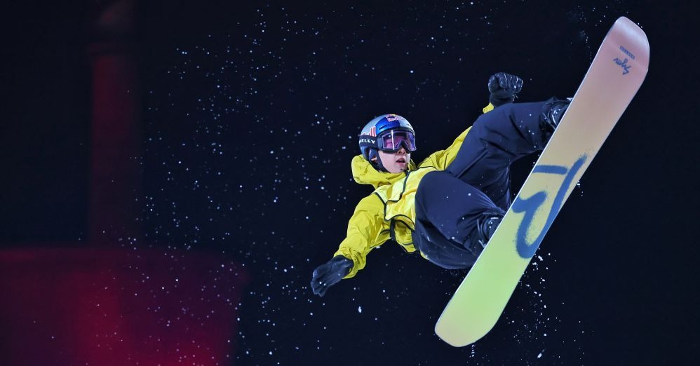 里德-谢泼德抢断后倒地 仍能精准长传伊森1打0双手暴扣