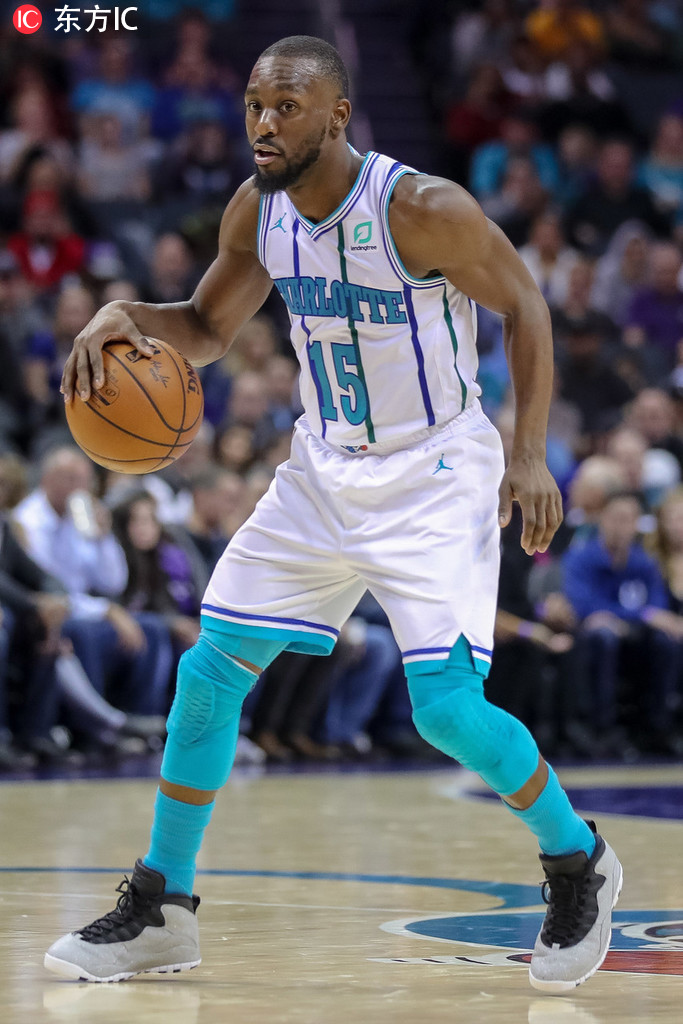 赛事中频频 赛事中频频